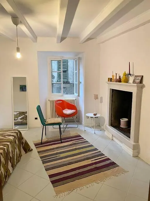 Casa Curie 17 In Borgo Storico Villa Moltrasio Italy