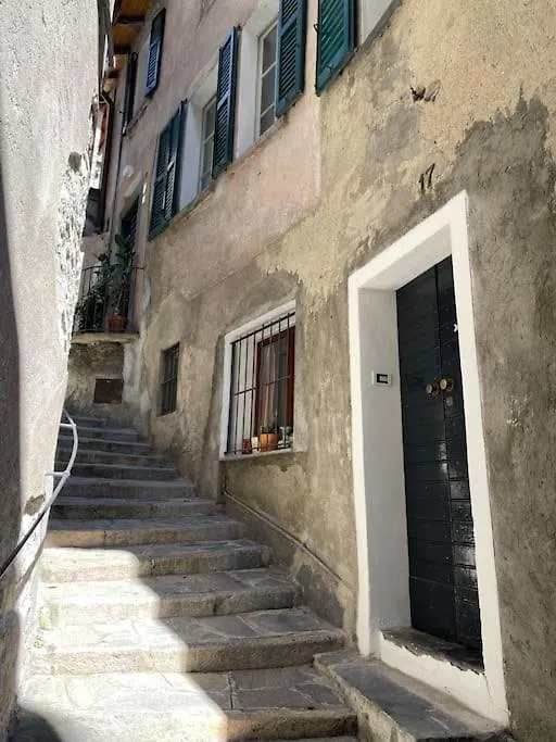 Holiday home Casa Curie 17 In Borgo Storico Villa Moltrasio